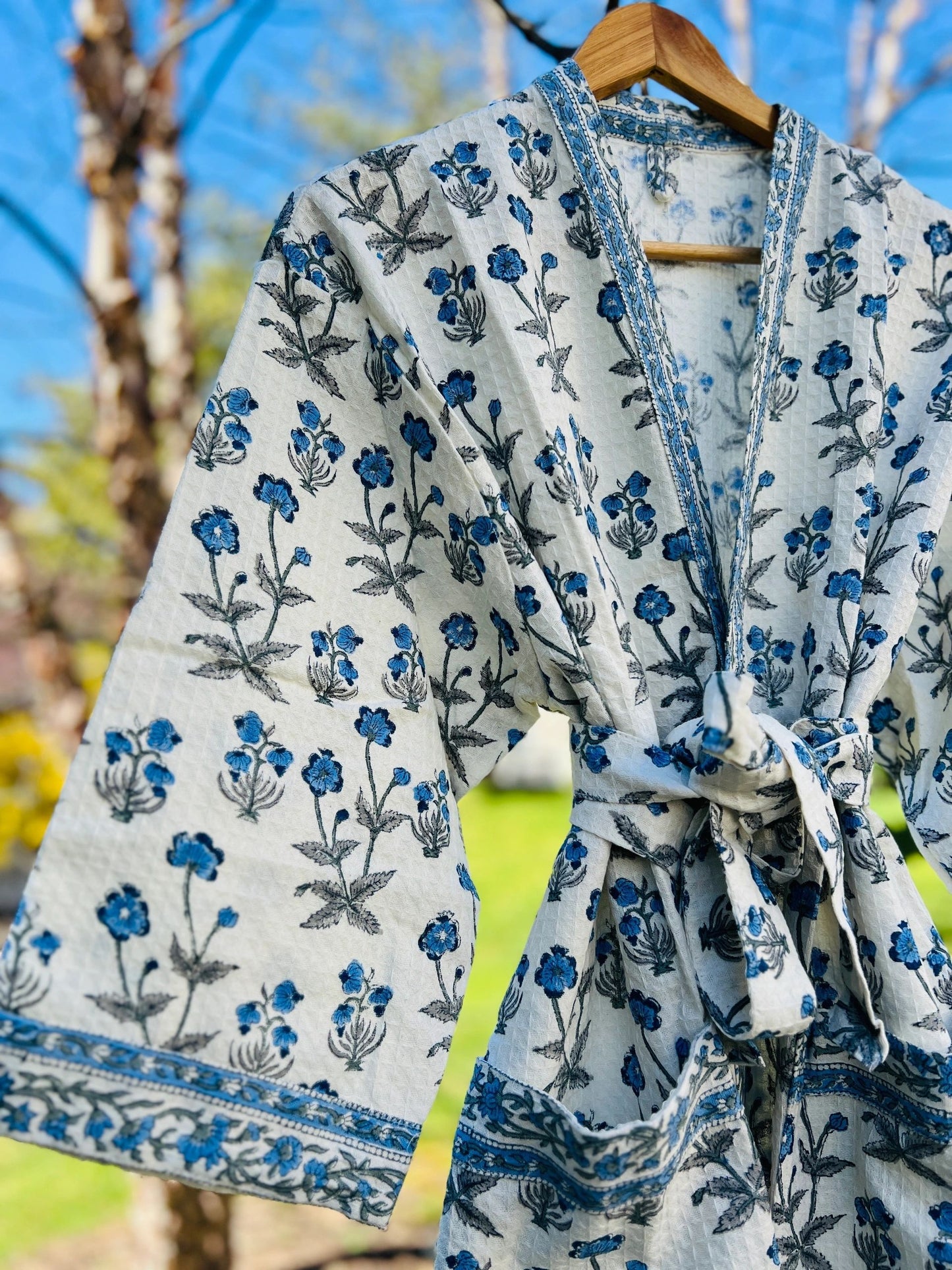House of Mulmul - cotton bath robe. Floral patterned bathrobe with blue flowers.
