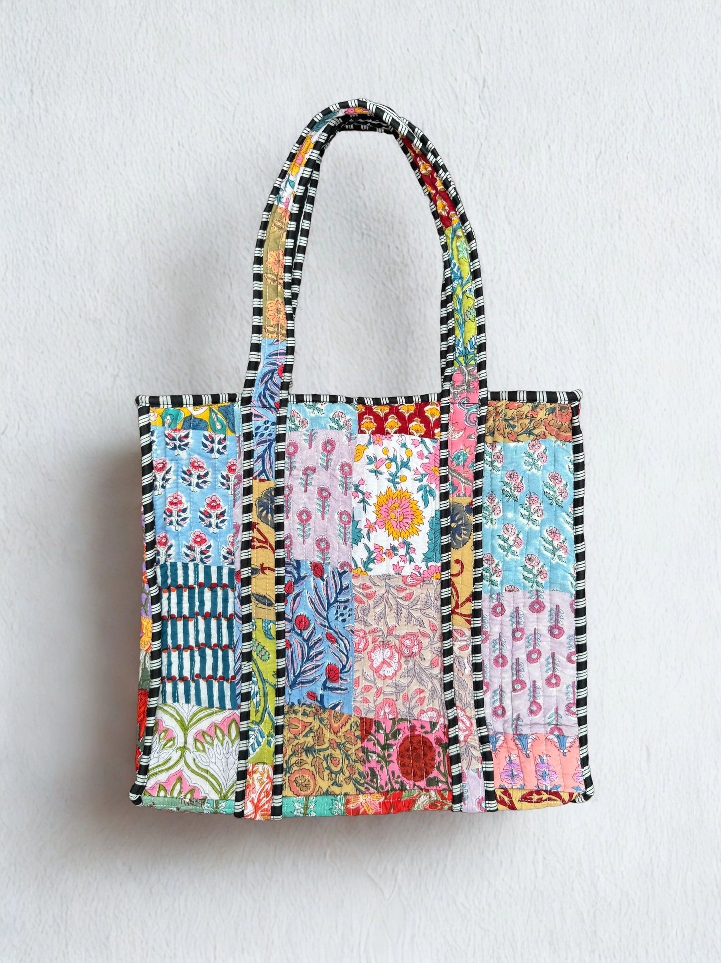 House%20of%20Mulmul%20-%20Tote%20Bags%20(16).png