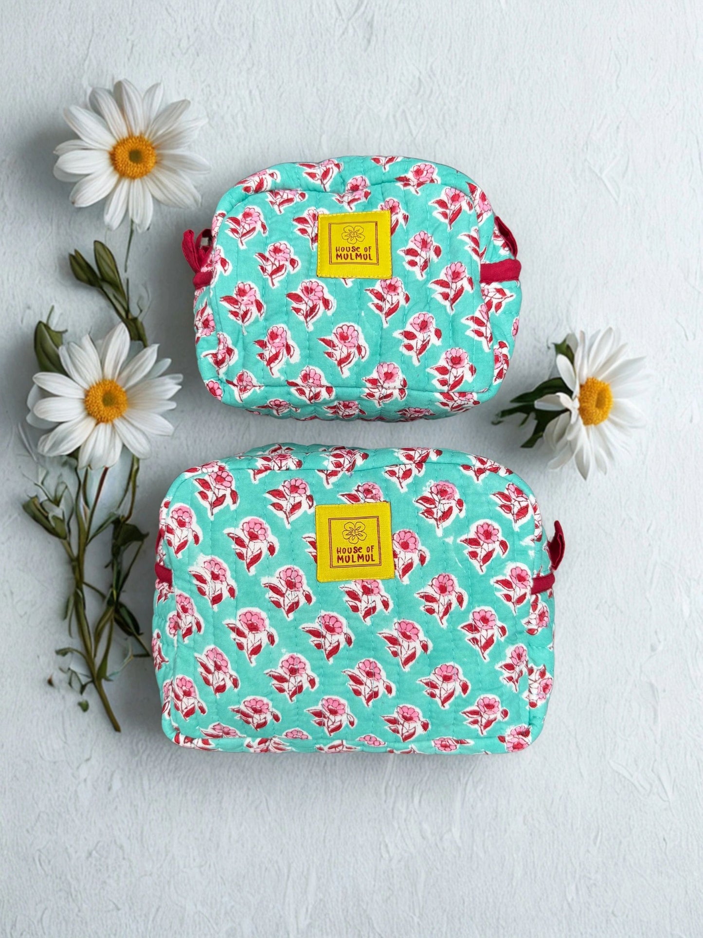 House%20of%20Mulmul%20-%20Travel%20Makeup%20pouch%20(11).png