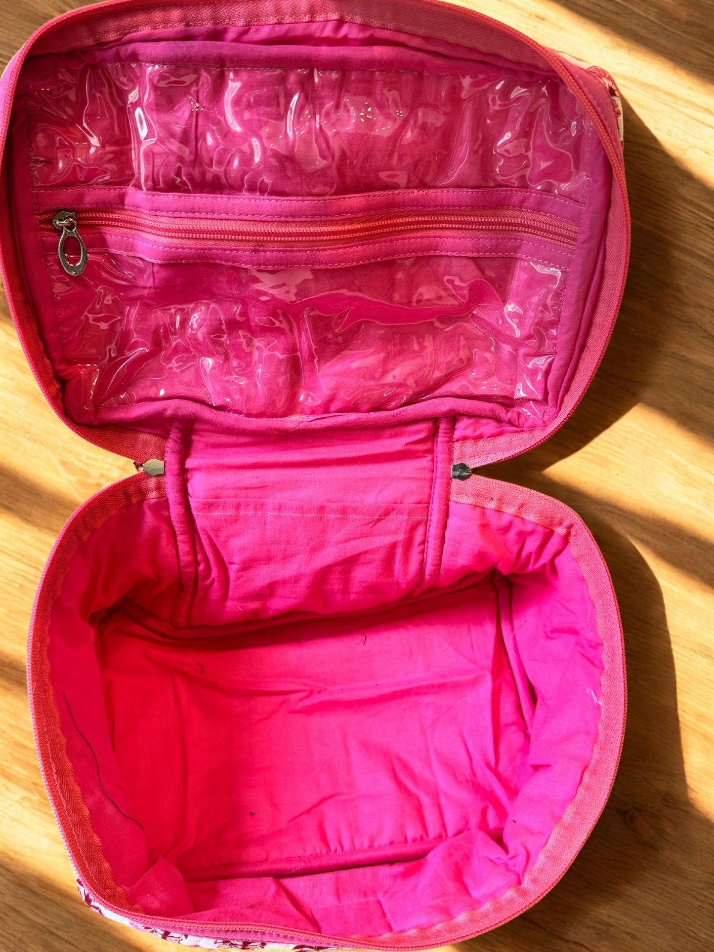House%20of%20Mulmul%20-%20Vanity%20Bag%20(5).png