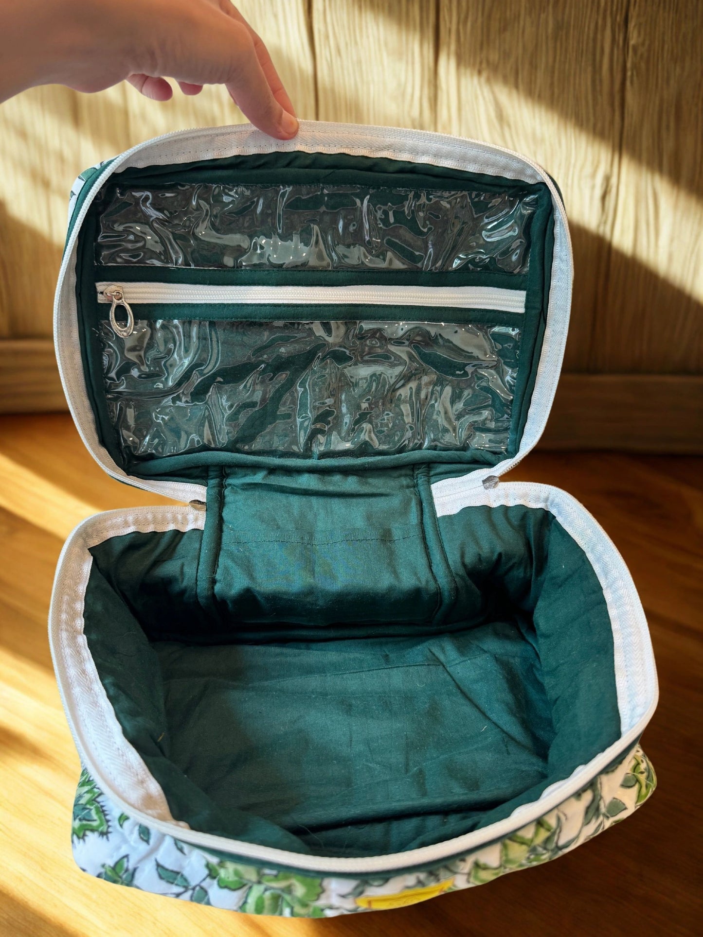 House%20of%20Mulmul%20-%20Vanity%20Bag%20(7).png