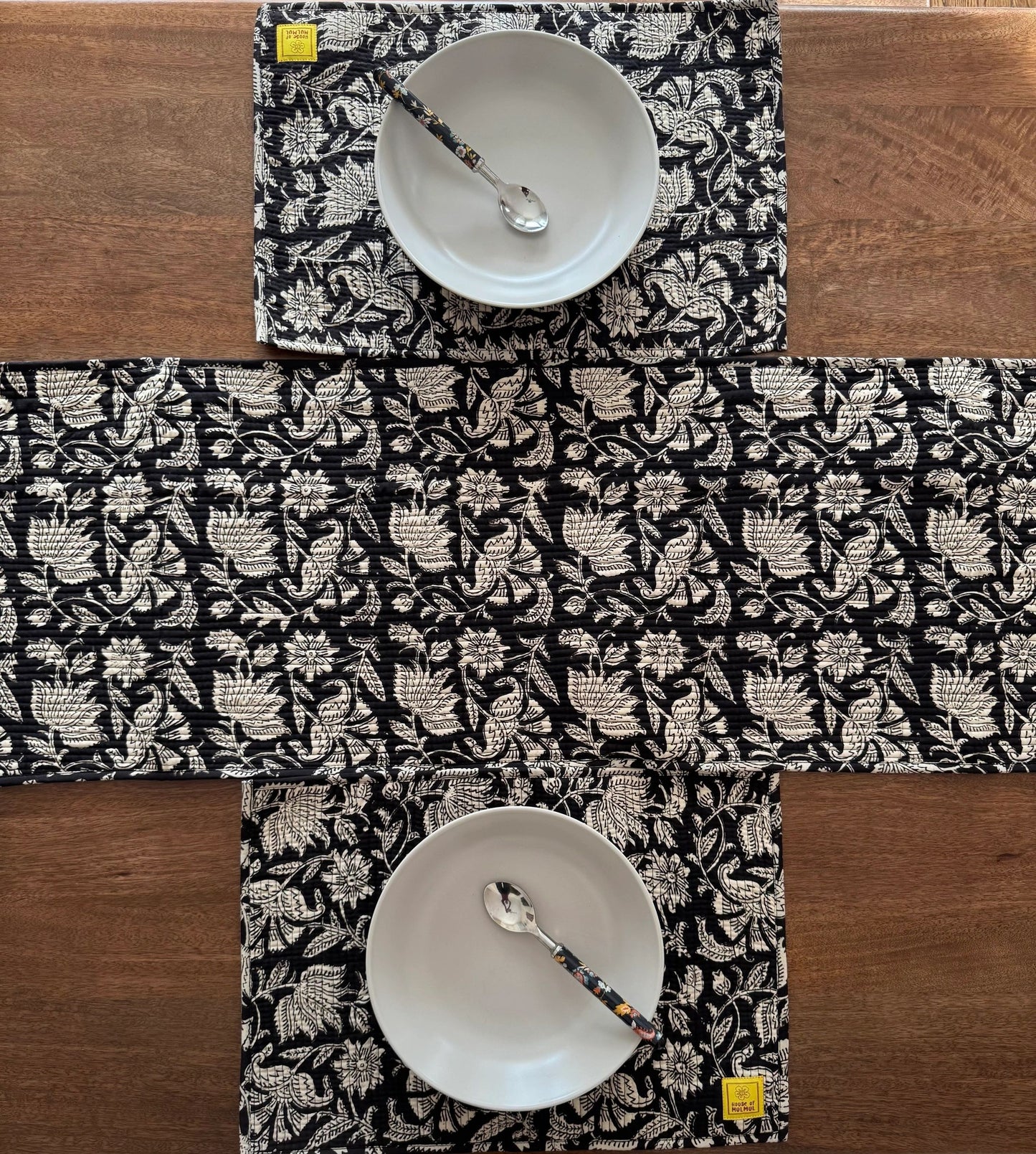 Table%20Runner%20and%20Mats%20(152).jpeg