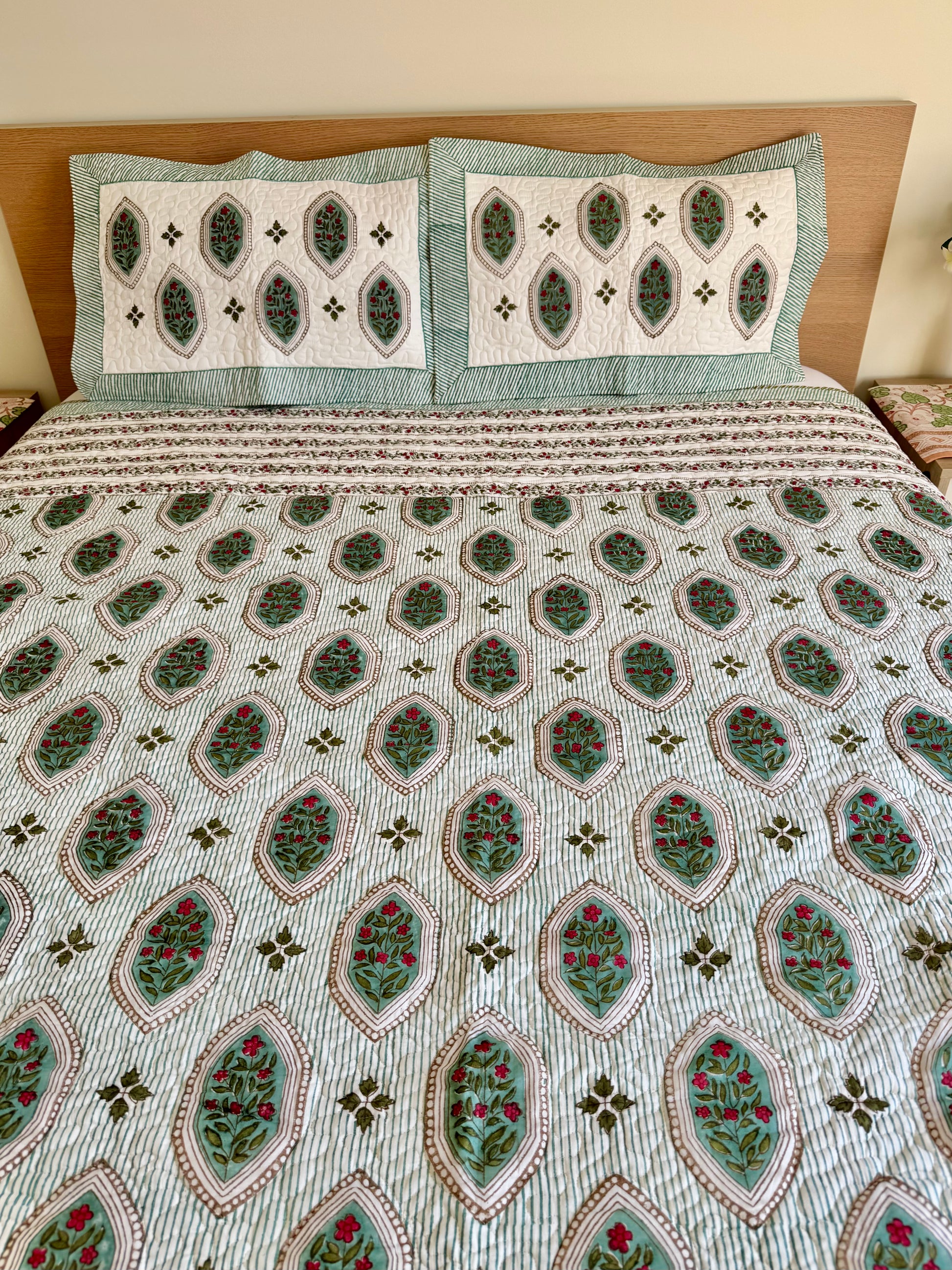 House of Mulmul - Blockprinted Cotton Bedcover. Reversible Bedspread. Decorative quilt with geometric pattern on a bed