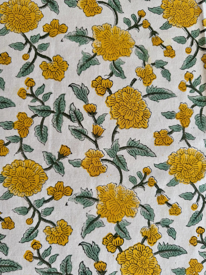 House%20of%20Mulmul%20-%20Cotton%20Table%20Cloth%20(3).jpeg