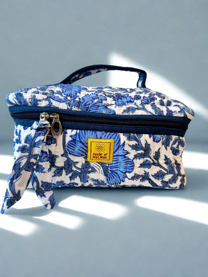 House%20of%20Mulmul%20-%20Vanity%20Bag%20(2).png