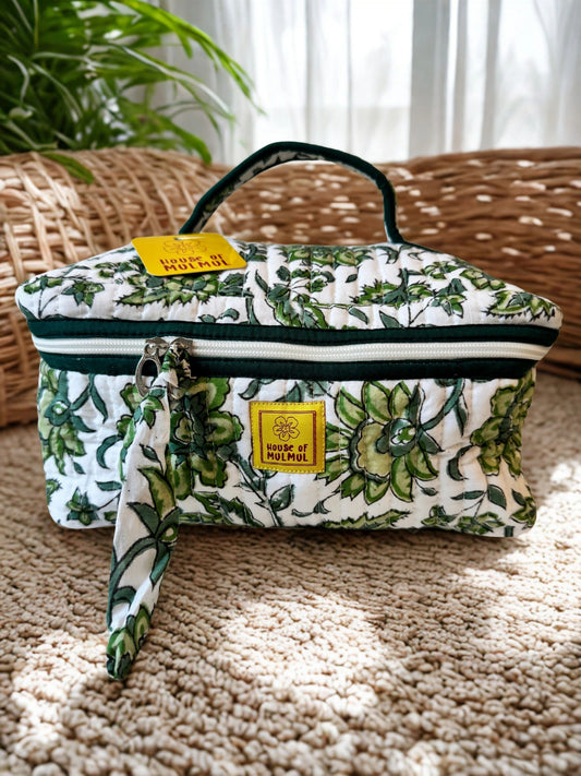 House%20of%20Mulmul%20-%20Vanity%20Bag%20(3).png