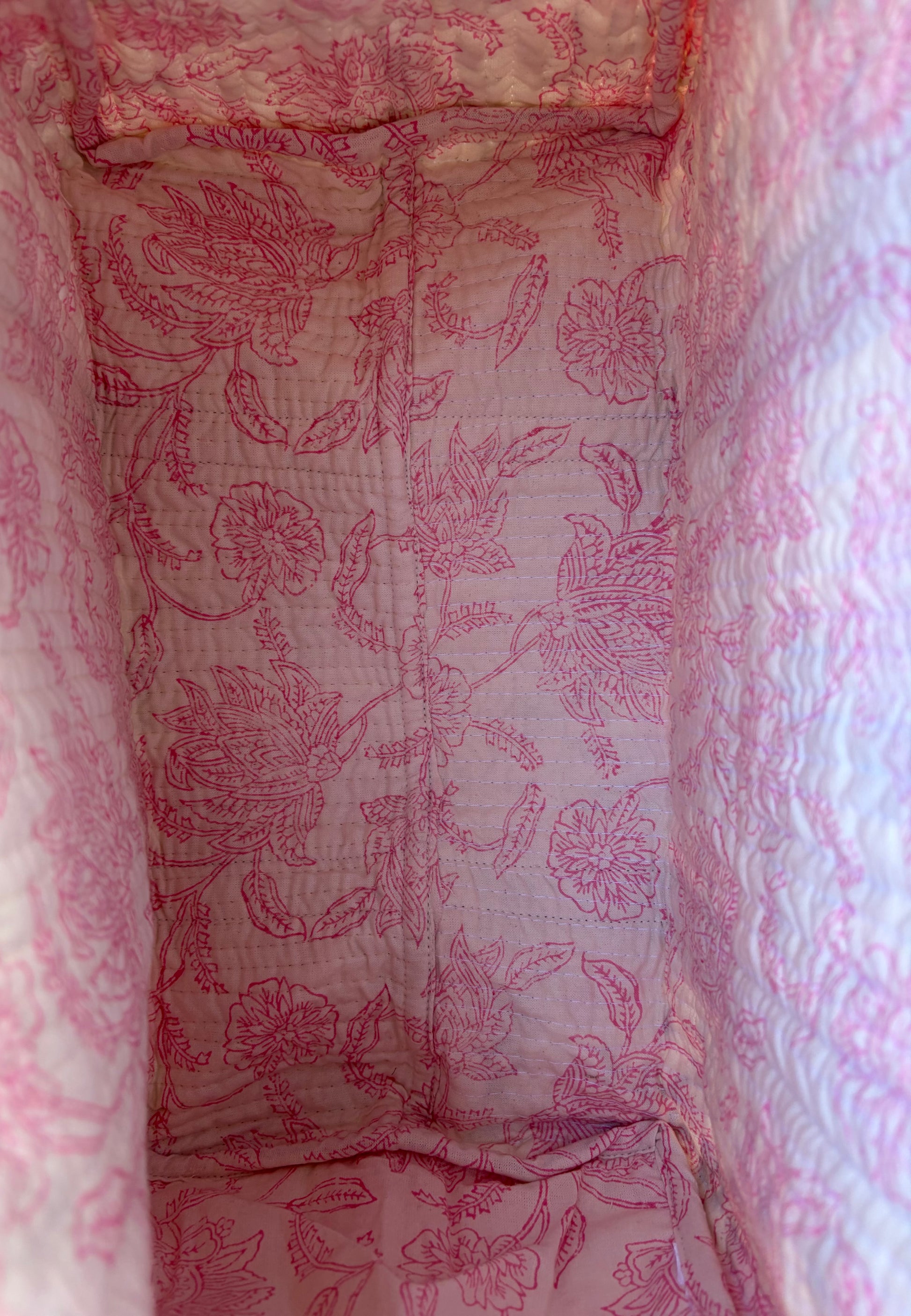 House of Mulmul - Blockprinted Cotton Duffle Bag Weekender Bag. Inside of the bag.