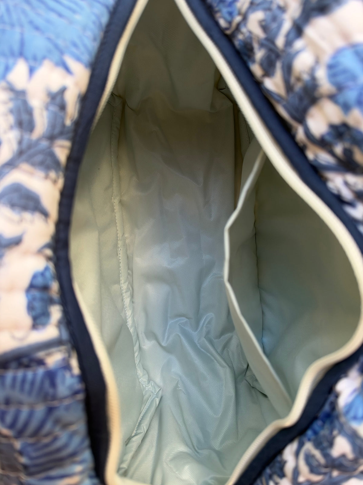 House of Mulmul - Quilted Blockprint Travel Makeup pouch set. Blue and white patterned pouch set with a zipper.