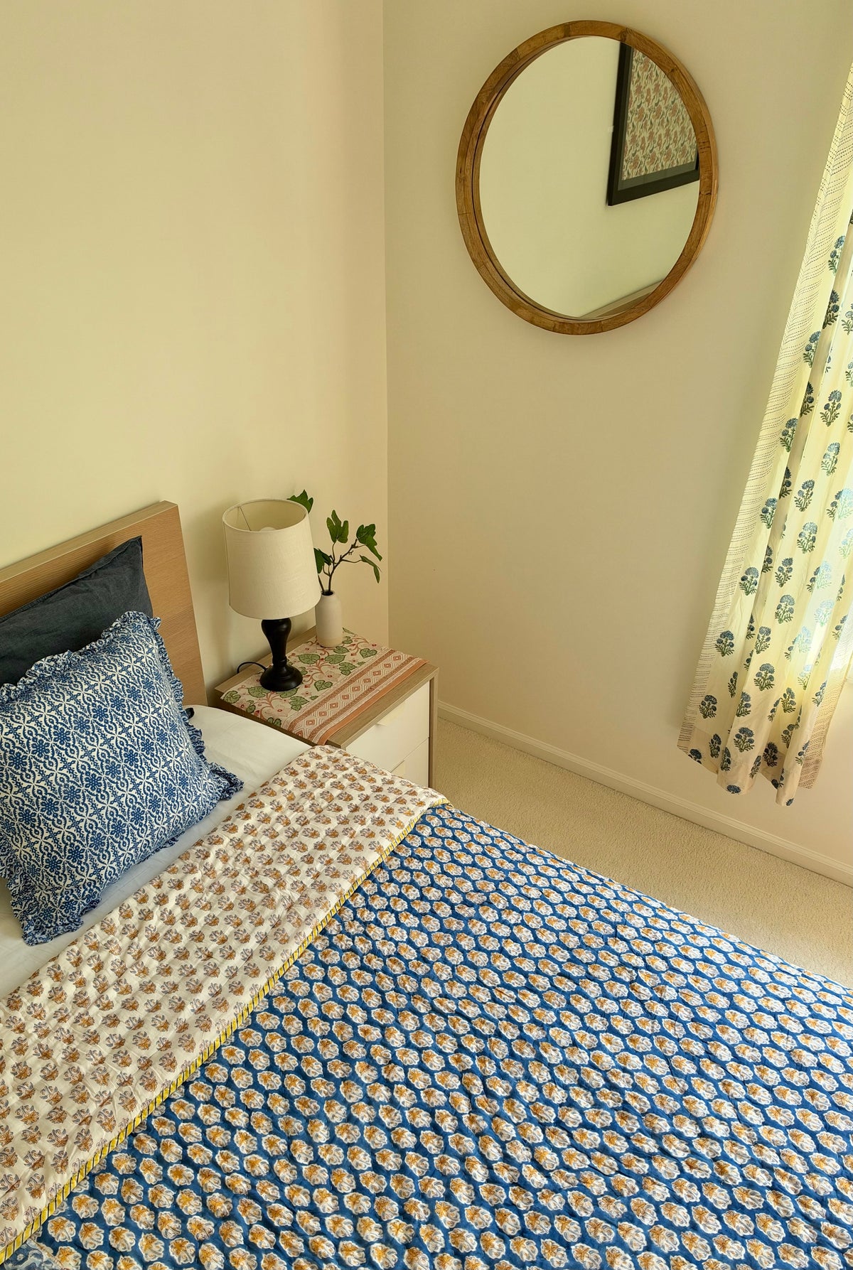 Zaffre & Gold - Blockprinted Reversible All Season Cotton Twin-Single Quilt - Blue Yellow White