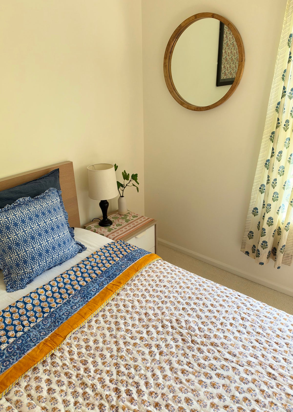 Zaffre & Gold - Blockprinted Reversible All Season Cotton Twin-Single Quilt - Blue Yellow White